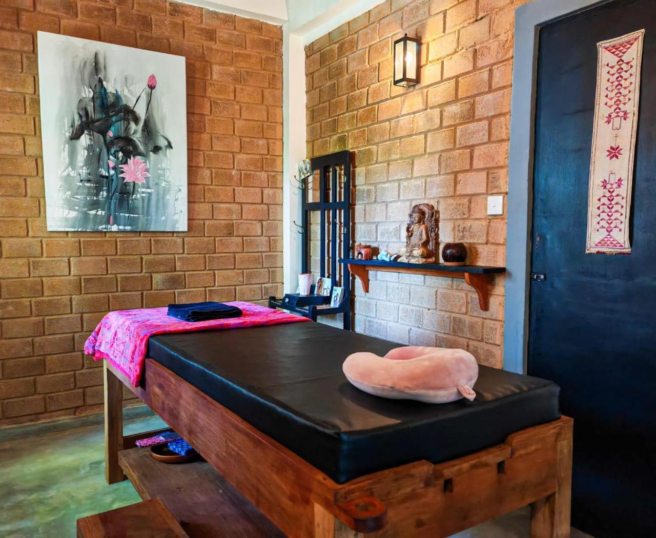 טנגלה Villa Lyvie Ayurvedic Hotel מראה חיצוני תמונה