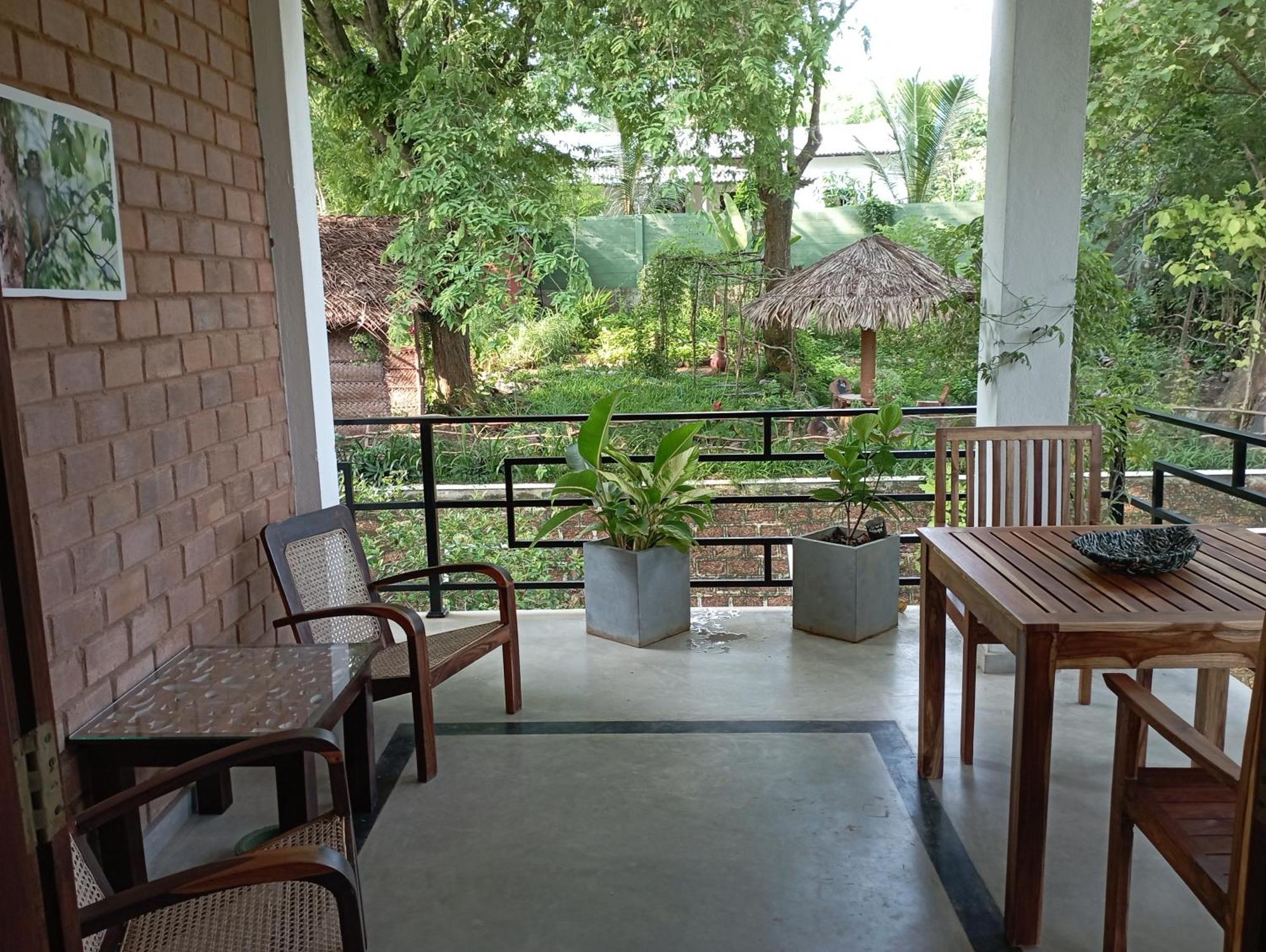 טנגלה Villa Lyvie Ayurvedic Hotel מראה חיצוני תמונה