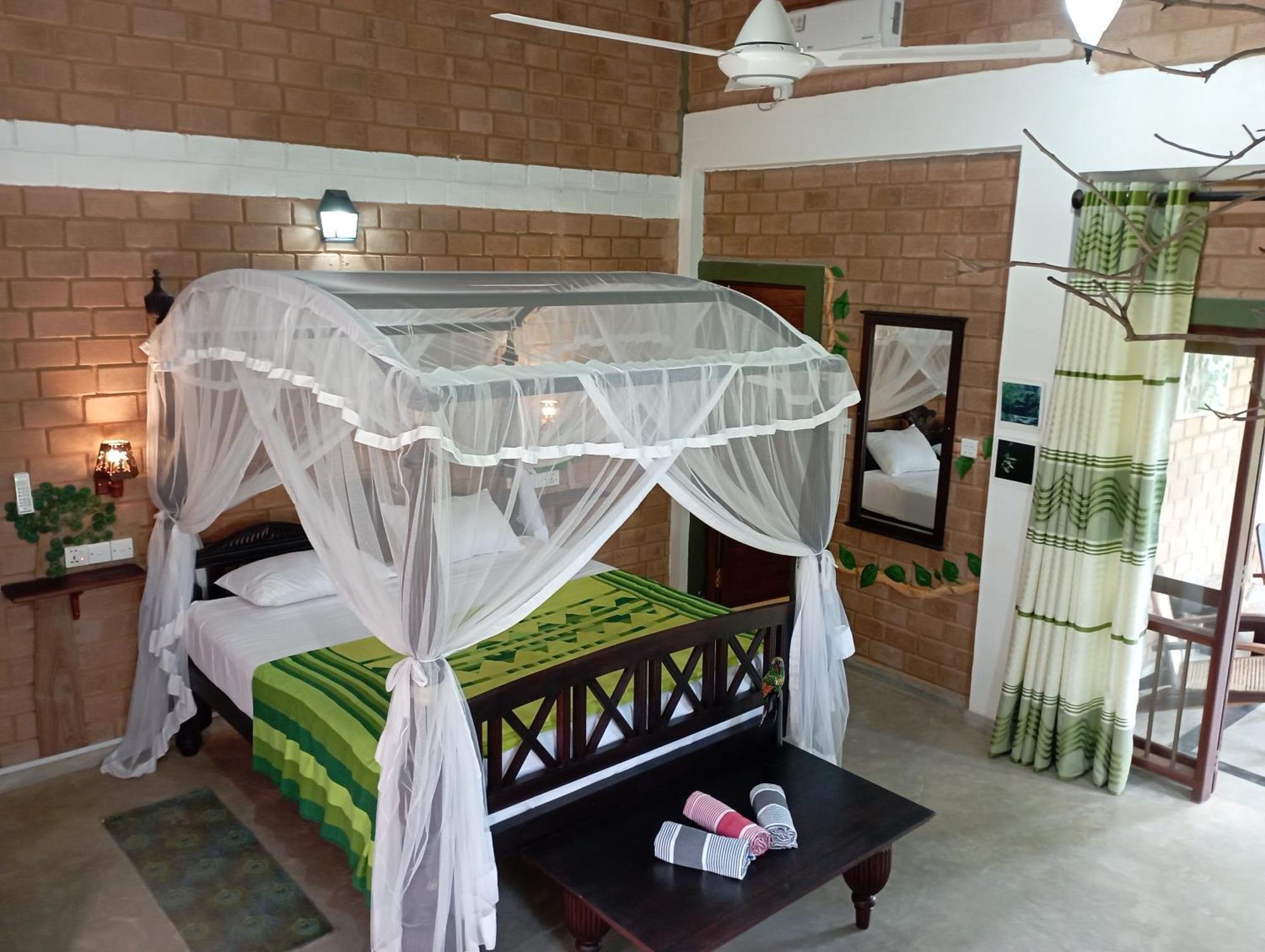 טנגלה Villa Lyvie Ayurvedic Hotel מראה חיצוני תמונה